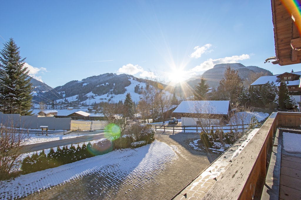 CHARMING CHALET IN SAANEN-GSTAAD WITH GREAT SCENERIES