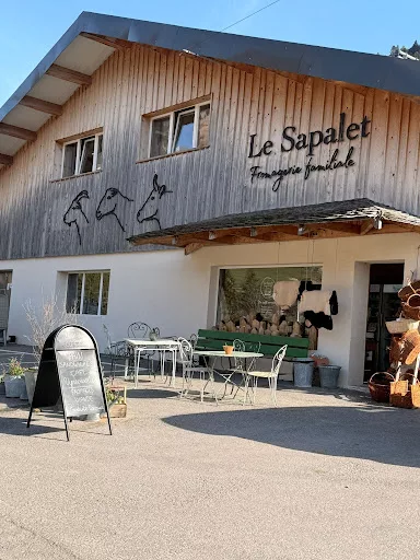 GSTAAD AND PAYS-D'ENHAUT: A GUIDE TO AUTHENTIC SHOPS AND EXPERIENCES IN THE SWISS ALPS